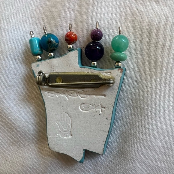 Colorful designer Abstract Face Brooch - Picture 2 of 5